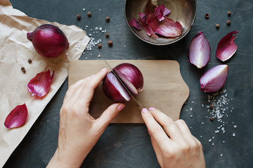 how to get rid of onion smell on hands