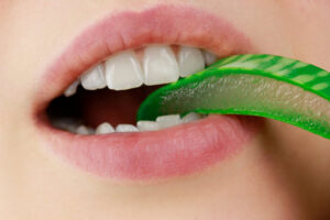 how to cure gum disease at home